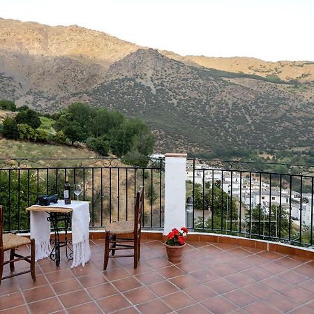 Casa Rural El Fuerte De Atabuey Trevélez 外观 照片