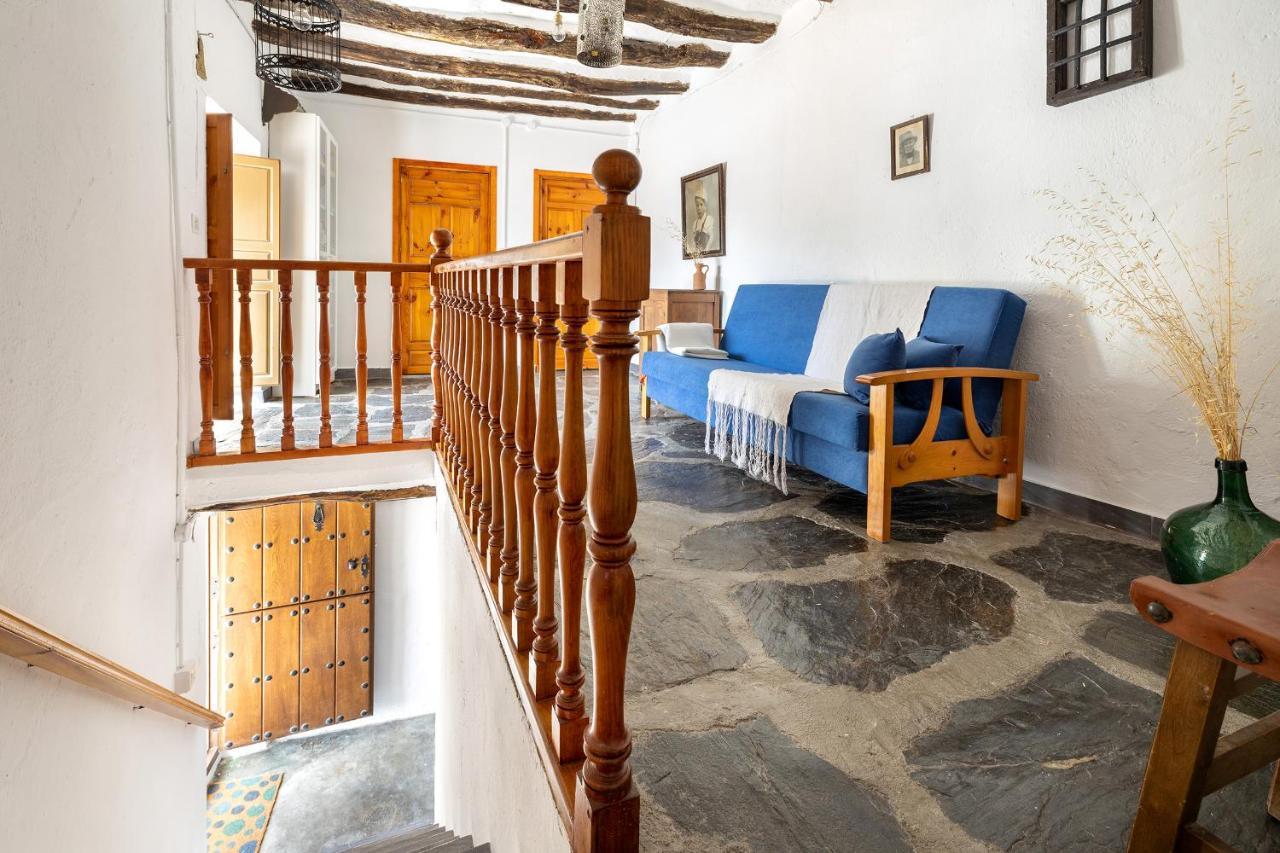 Casa Rural El Fuerte De Atabuey Trevélez 外观 照片