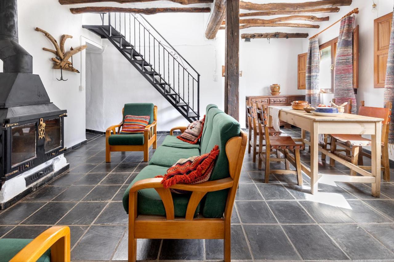Casa Rural El Fuerte De Atabuey Trevélez 外观 照片