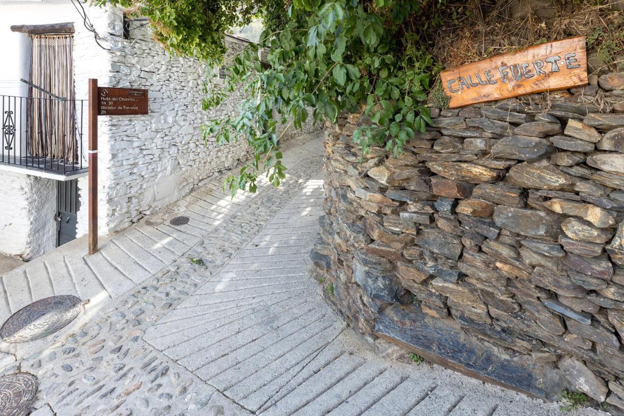 Casa Rural El Fuerte De Atabuey Trevélez 外观 照片