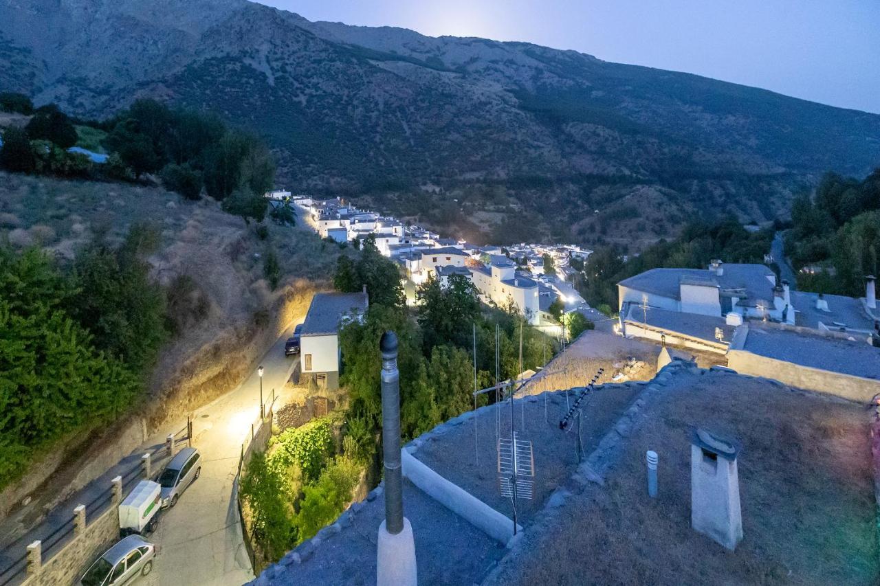 Casa Rural El Fuerte De Atabuey Trevélez 外观 照片