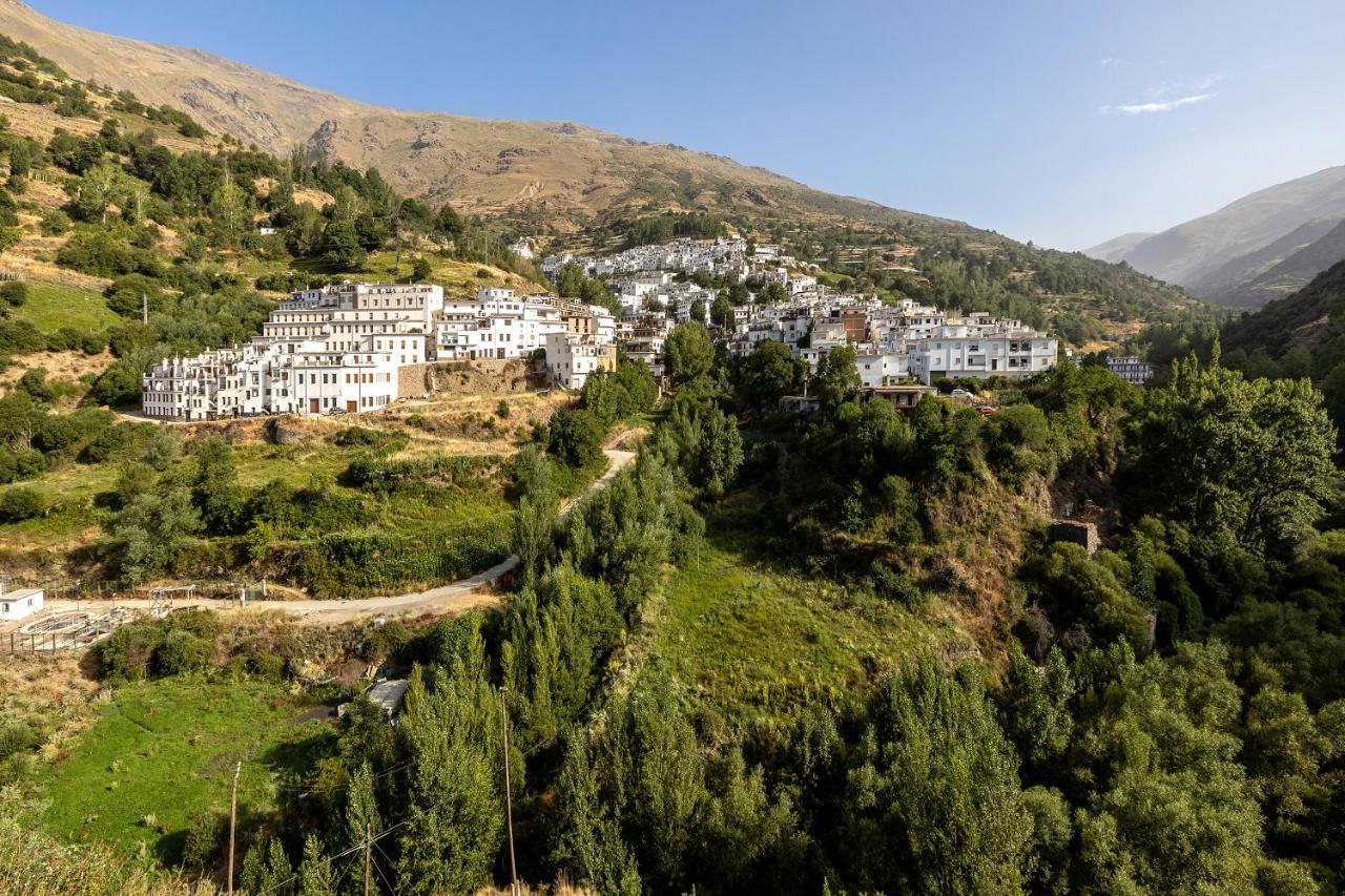 Casa Rural El Fuerte De Atabuey Trevélez 外观 照片
